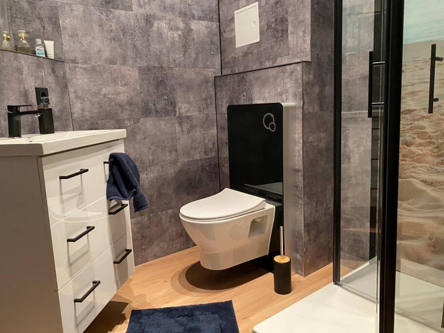 Innenstadt Refugium In Ruhiger Wasserlage+Balkon Leipzig Extérieur photo